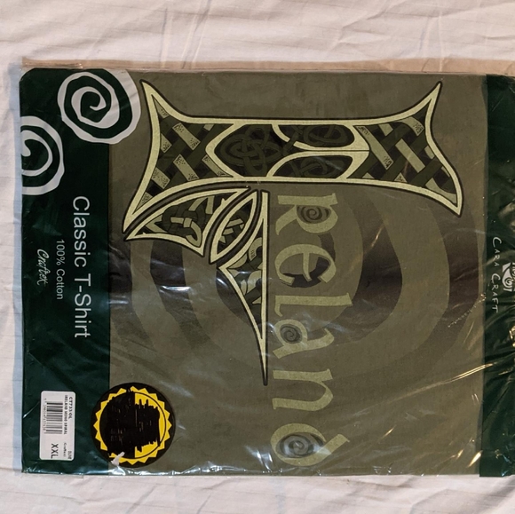 -shirt By Cara Craft, Ireland. Fr Ireland. New, Wtags, Mens 2XL - Picture 1 of 2